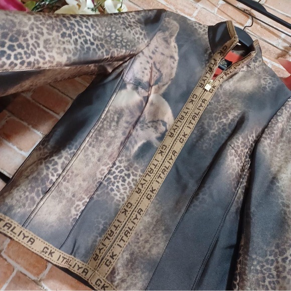 Jackets & Blazers - Leopard print soft jacket